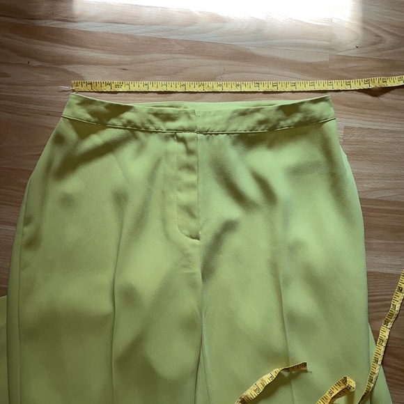 Newport News Easy Style Pant Suit - Picture 9 of 12